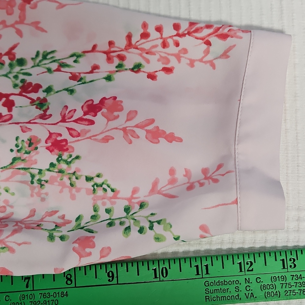 Investments 3/4 Sleeve Button Front V-neck Top: Pink W/Floral:Size- Large - Picture 13 of 14